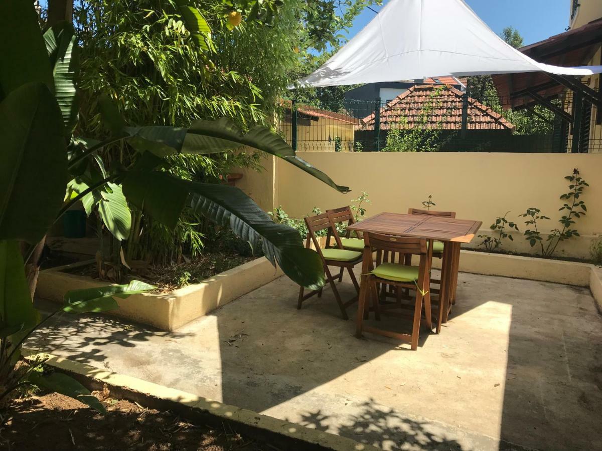 A Casa Do Bairro Villa Lisbon Exterior photo